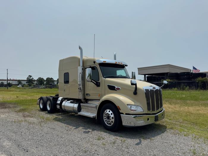 2021 Peterbilt 579-3