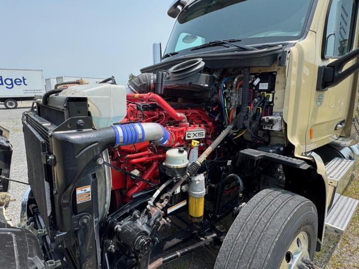2021 Peterbilt 579-9