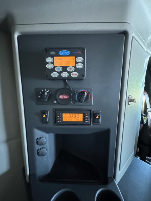 2021 Peterbilt 579-24