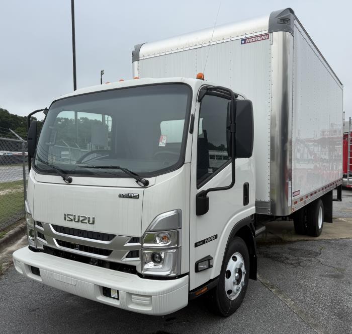 2025 Isuzu NPR-7