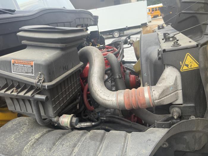 2019 International 4300-8