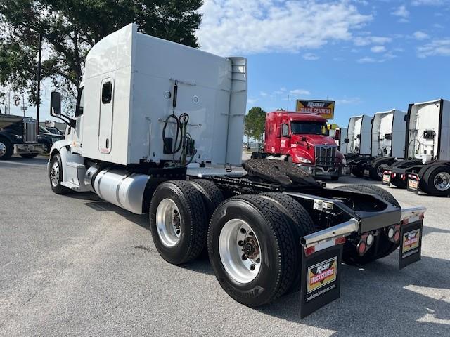 2021 Peterbilt 579-3