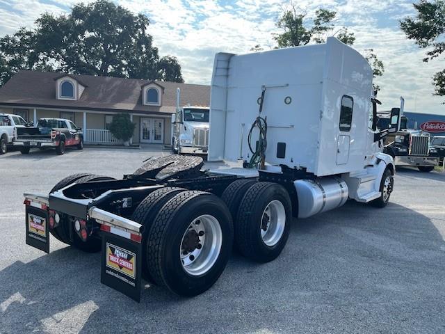 2021 Peterbilt 579-7