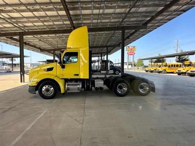 2021 Peterbilt 579-2