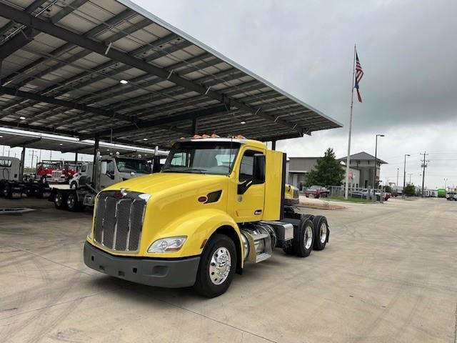 2021 Peterbilt 579-1