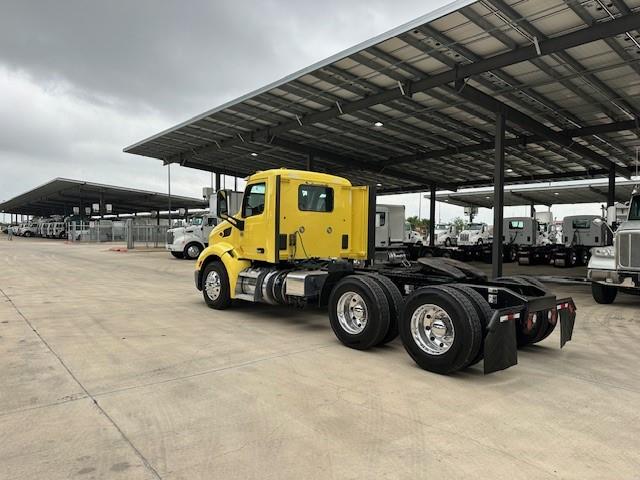 2021 Peterbilt 579-3