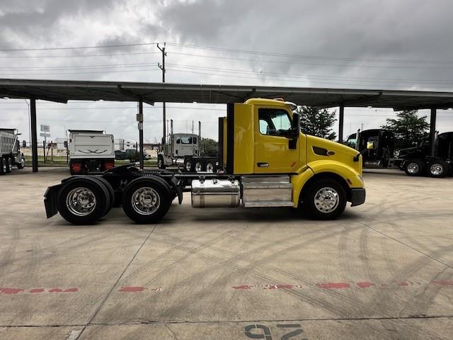 2021 Peterbilt 579-6