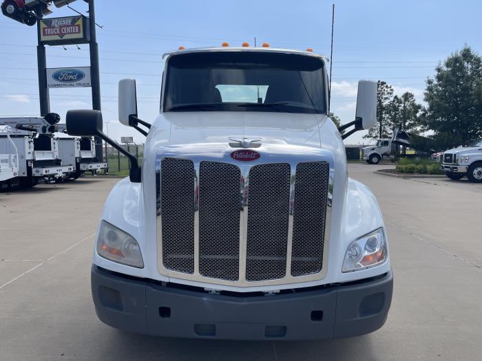 2021 Peterbilt 579-4