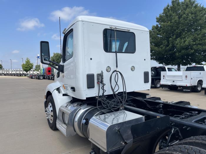 2021 Peterbilt 579-13
