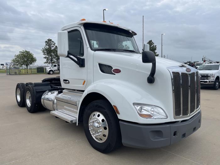 2021 Peterbilt 579-4