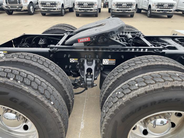 2021 Peterbilt 579-6