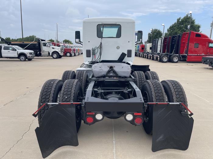 2021 Peterbilt 579-9