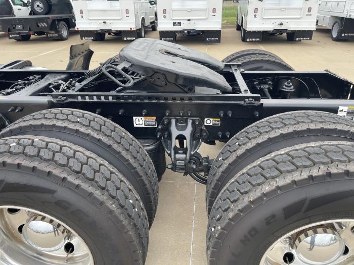 2021 Peterbilt 579-11