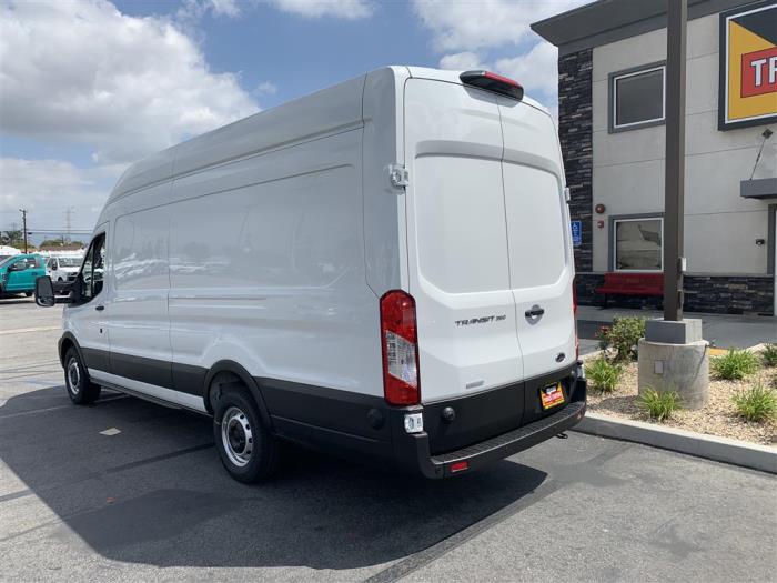 2025 Ford Transit-350-3
