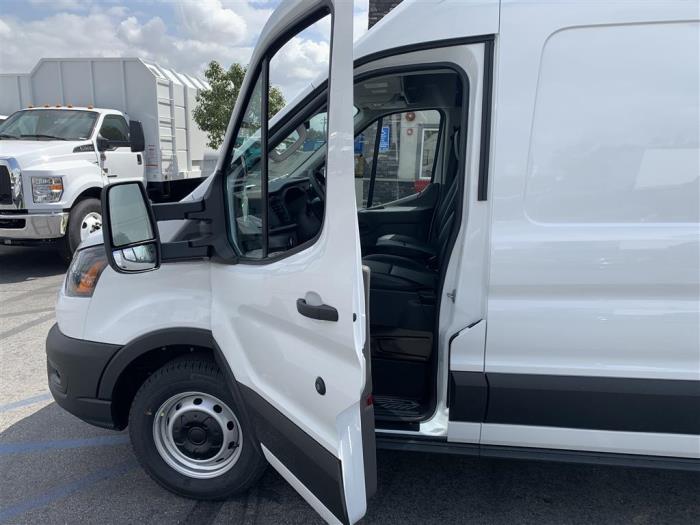 2025 Ford Transit-350-10