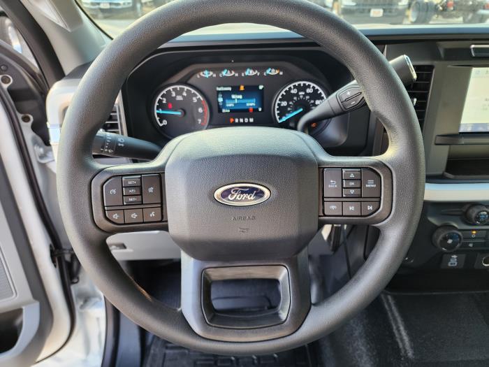 2025 Ford F-250-13