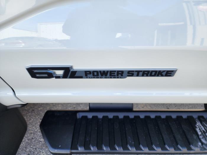 2025 Ford F-550-12
