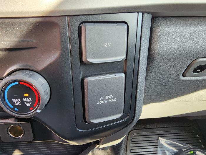 2025 Ford F-550-18