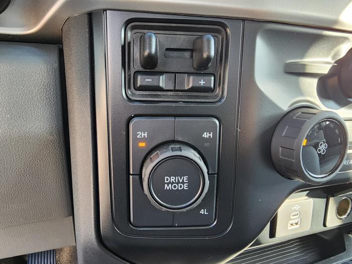 2025 Ford F-550-19