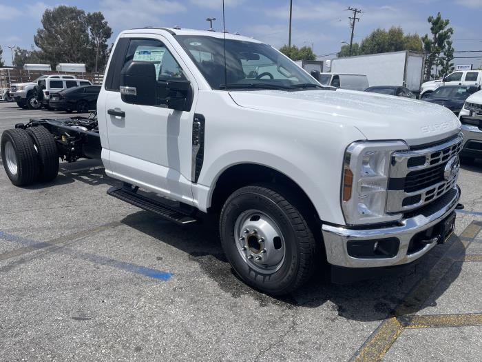 2025 Ford F-350-6