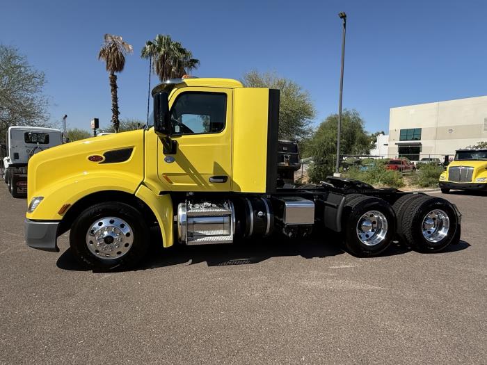 2021 Peterbilt 579-2