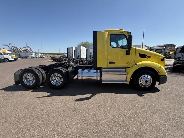 2021 Peterbilt 579-6