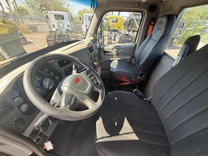 2021 Peterbilt 579-12
