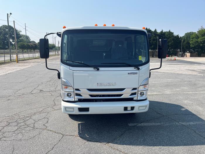 2026 Isuzu NRR-8