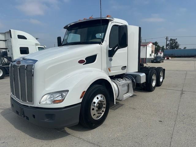2021 Peterbilt 579-8