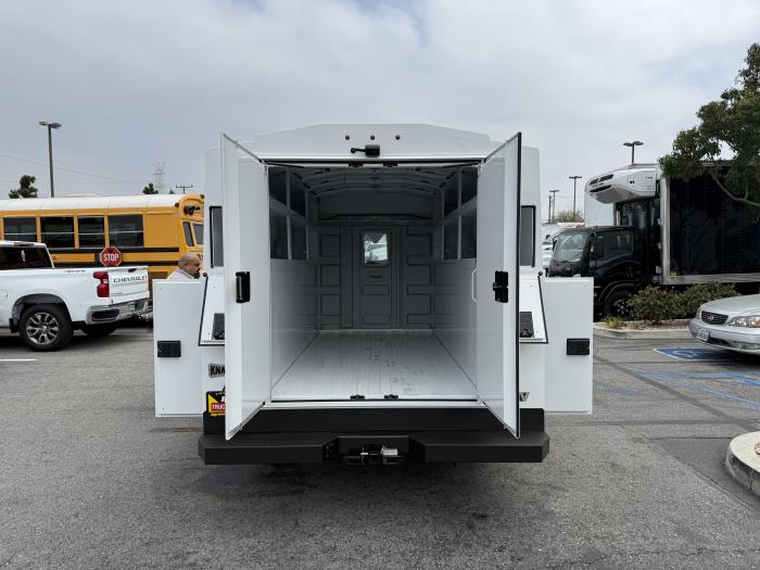 2024 Ford Transit-350-15
