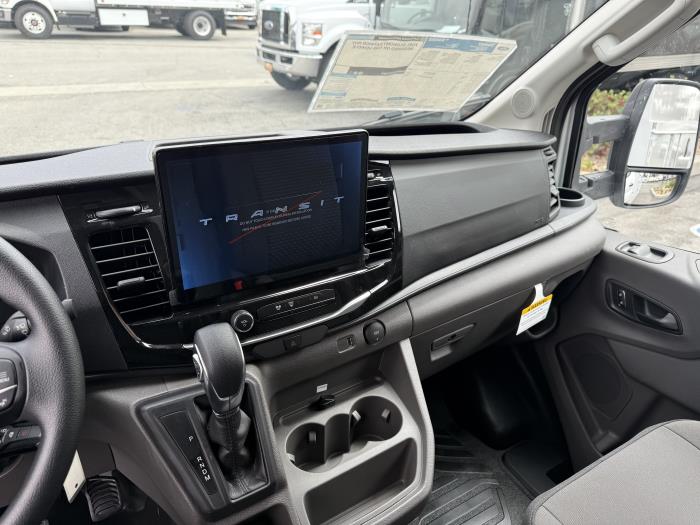 2024 Ford Transit-350-34