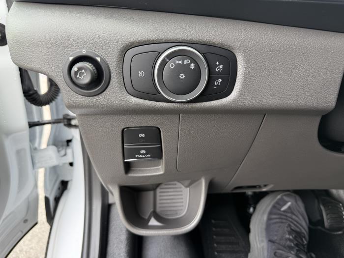 2024 Ford Transit-350-42