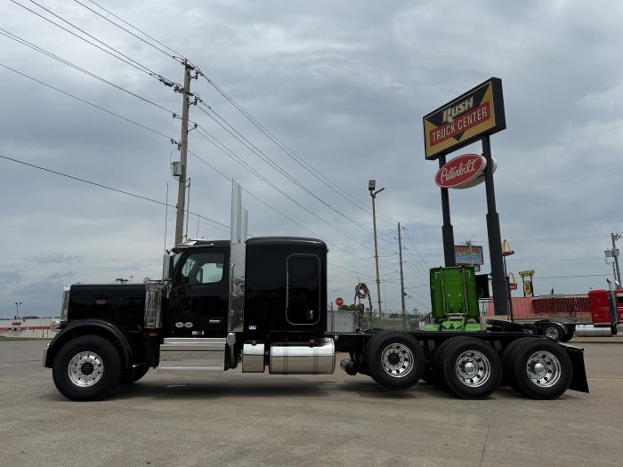 2026 Peterbilt 589-2