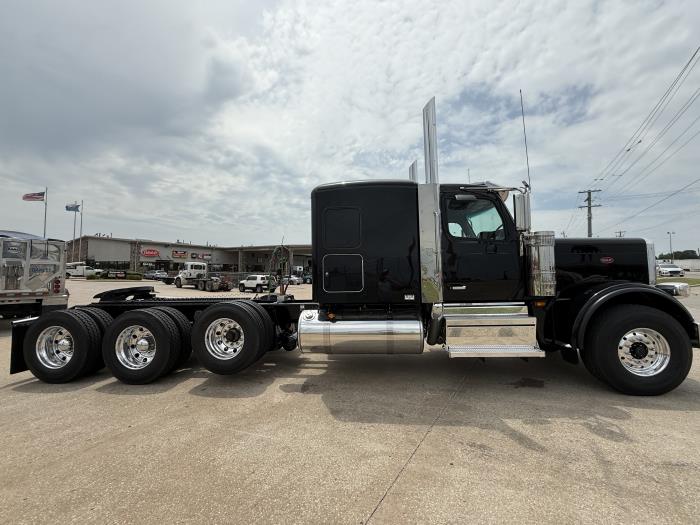 2026 Peterbilt 589-6
