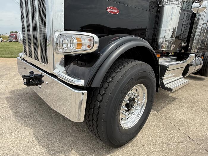 2026 Peterbilt 589-10