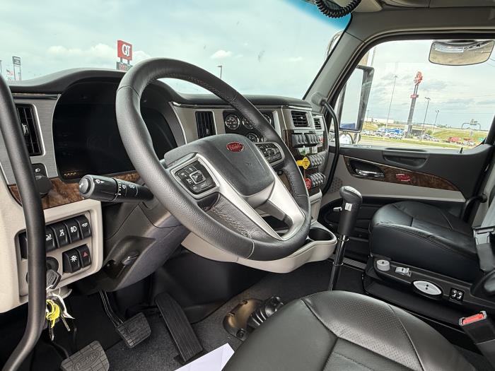 2026 Peterbilt 589-15