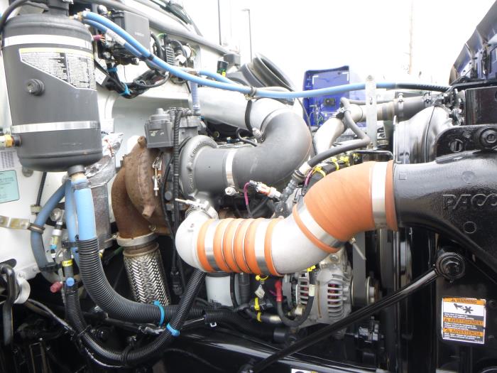 2020 Peterbilt 337-15