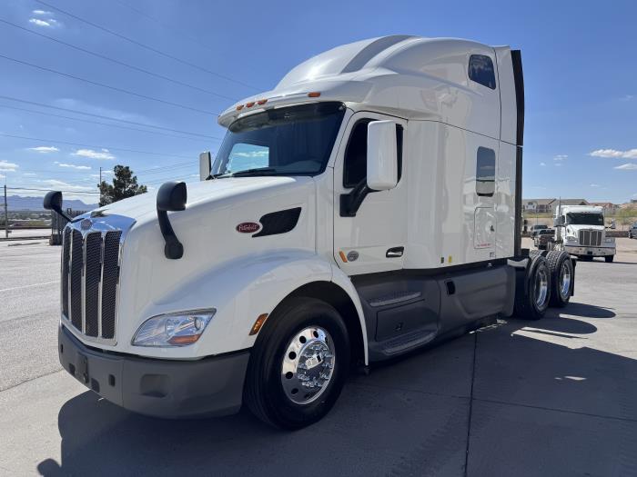 2021 Peterbilt 579-1