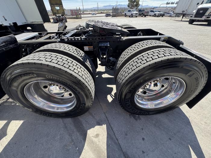 2021 Peterbilt 579-10