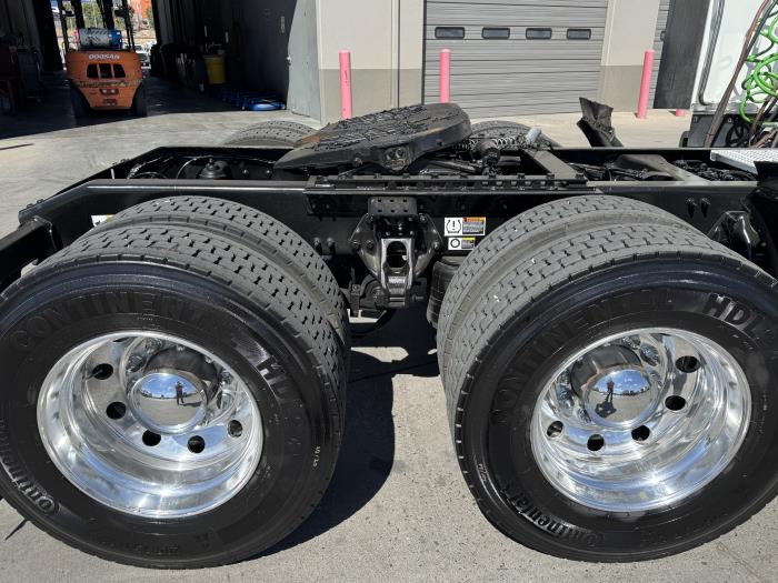 2021 Peterbilt 579-11