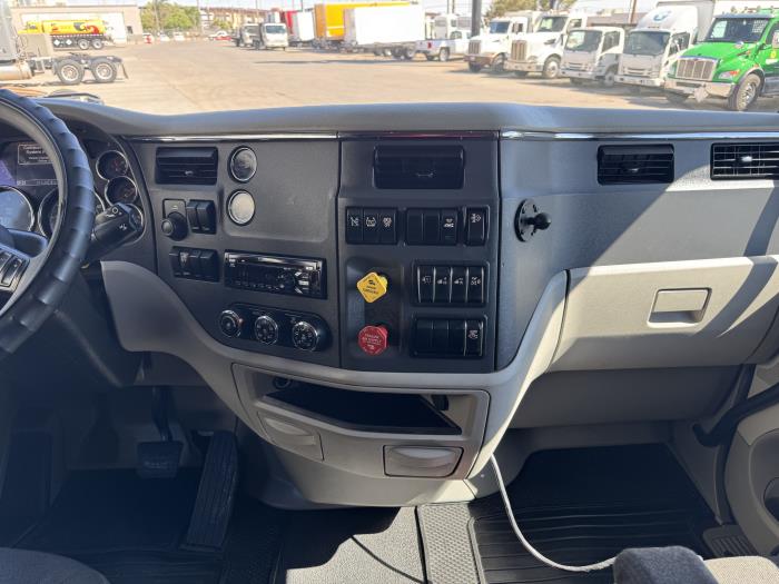 2021 Peterbilt 579-29