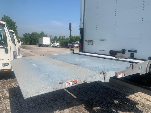 2021 Freightliner Business Class M2 106-17