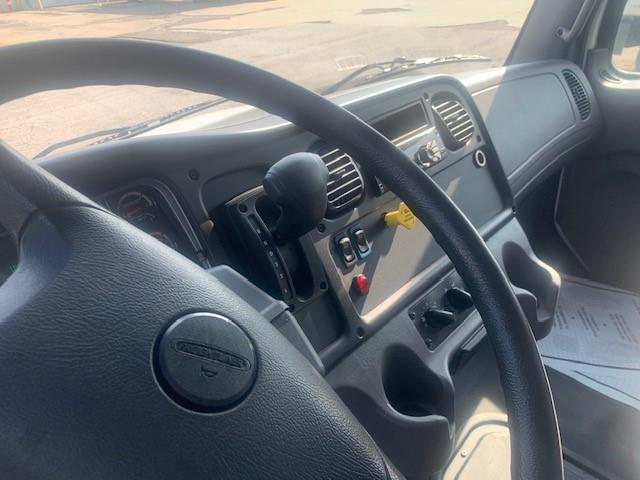 2021 Freightliner Business Class M2 106-6