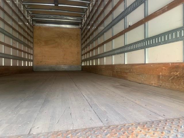 2021 Freightliner Business Class M2 106-21