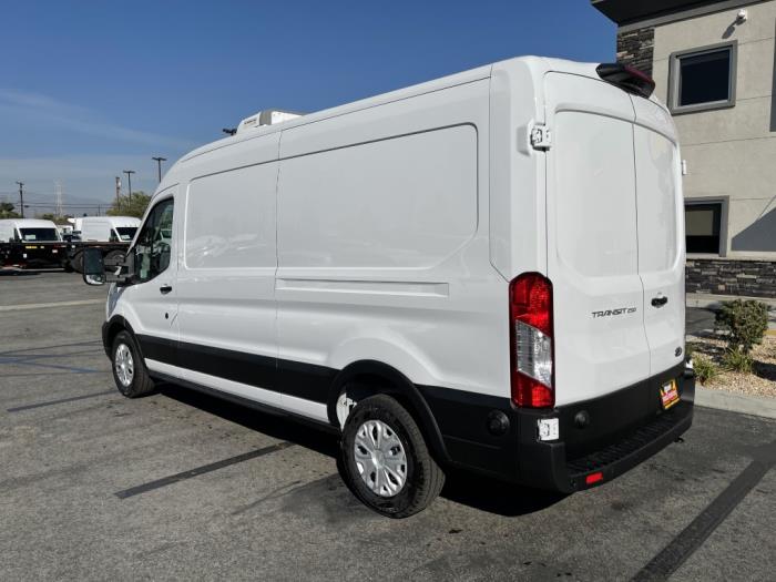 2025 Ford Transit-250-3