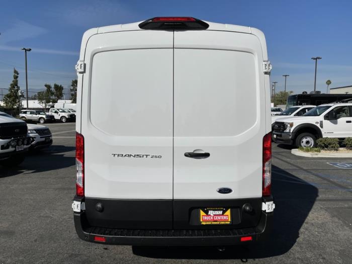 2025 Ford Transit-250-4