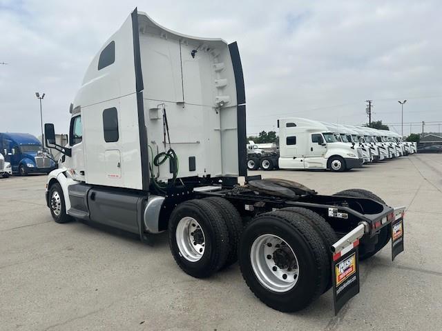 2021 Peterbilt 579-10