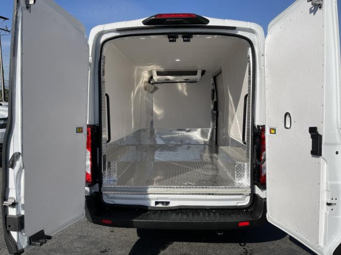 2025 Ford Transit-250-12
