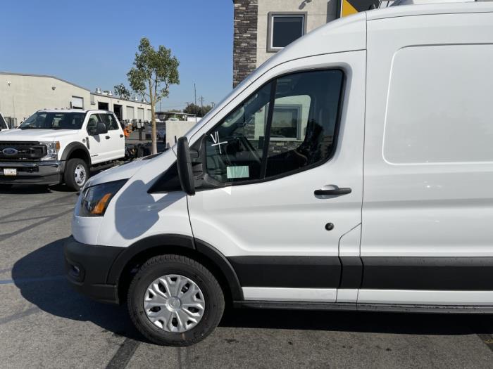 2025 Ford Transit-250-16