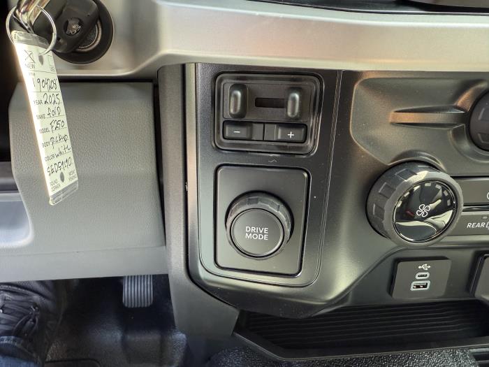 2025 Ford F-250-22